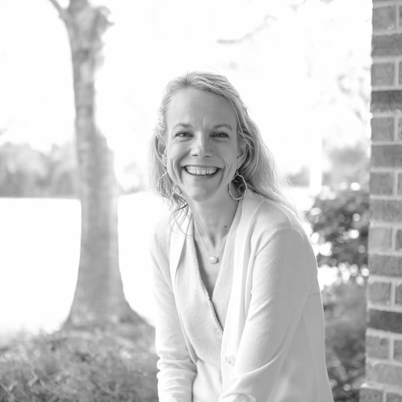 Meet your Posher, Christina - Picture 1 of 1